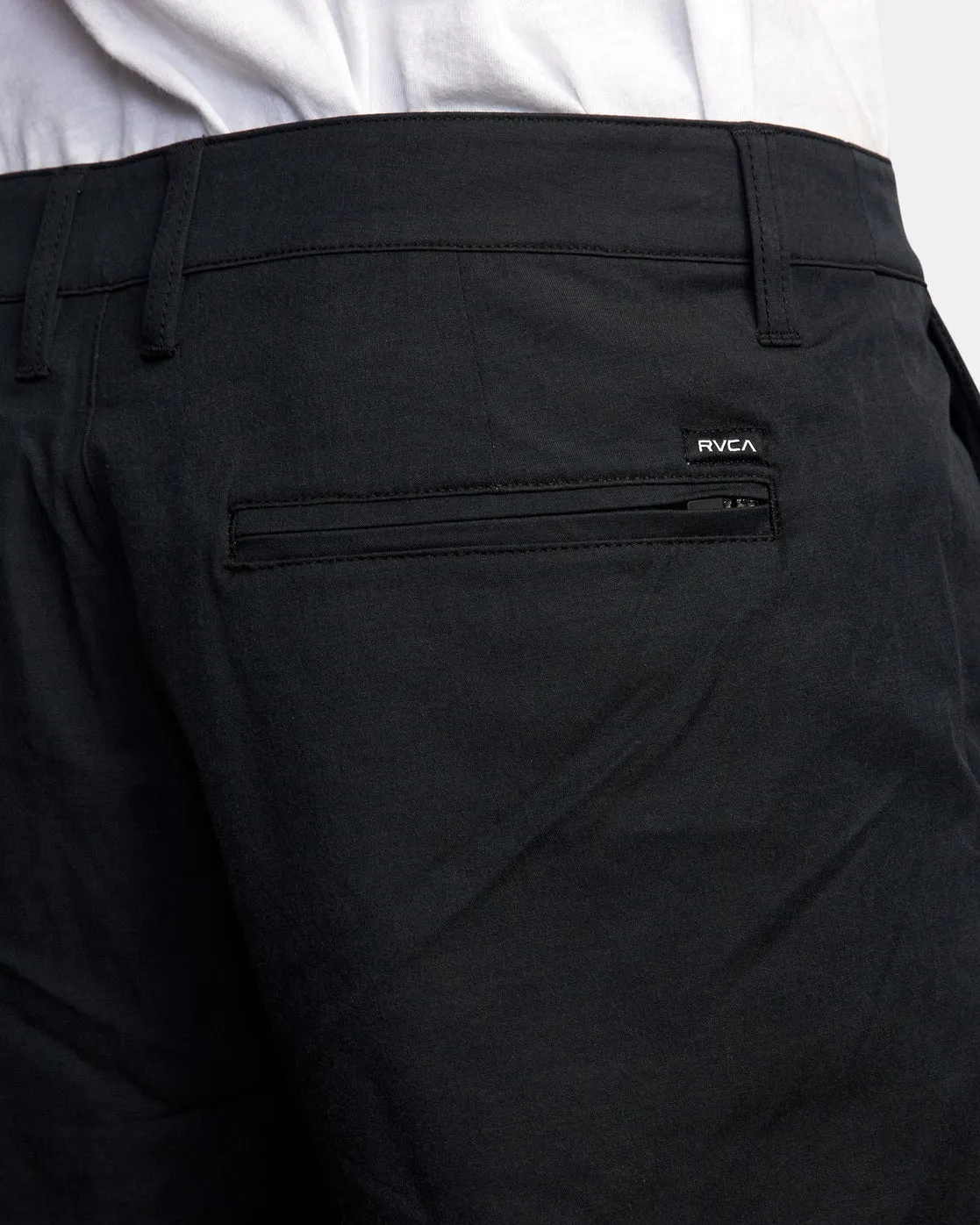 Back In Hybrid Shorts 19" - Black