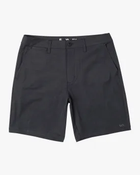 Back In Hybrid Shorts 19" - Black